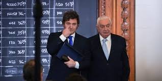 La Casa Rosada ratificó que vetará el proyecto de los gobernadores pese a la sugerencia de Sturzenegger