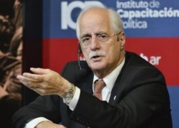 Argentina: Taiana y la crítica a Milei por la democracia.