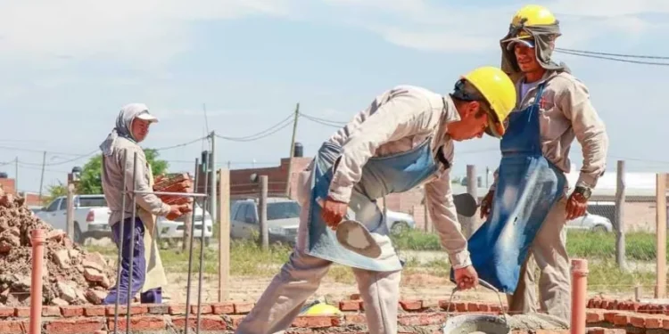 Desde septiembre: Salarios de construcción tras paritarias.