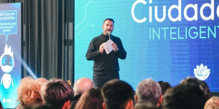 Sujarchuk publicó un libro sobre IA y fue elegido entre los 30 alcaldes más innovadores de América Latina
