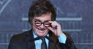 Milei oficializó el veto al aumento a los jubilados, la moratoria previsional y la emergencia en discapacidad