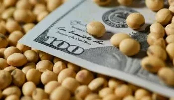 Ajuste obligado: Baja de retenciones impacta en superávit.