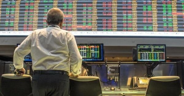 Riesgo país récord y un rebote del 5% en el mercado