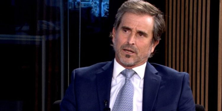 “El país, guarida K por dos décadas”, afirma Benegas Lynch.