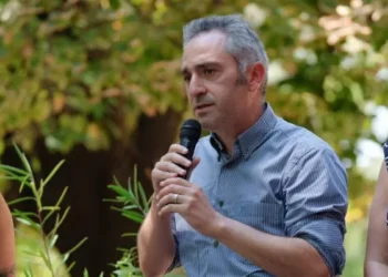 Fuerte alerta de Larroque al Gobierno