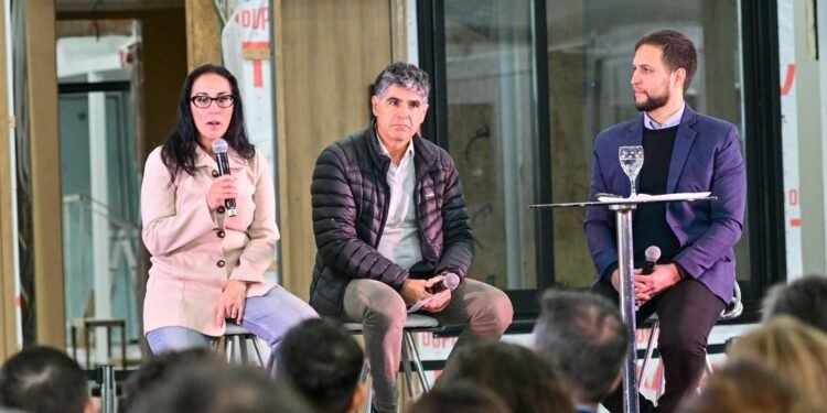 Escobar: empresarios presentaron junto a Ariel Sujarchuk inversiones por $977 mil millones que crearán más de 4.000 empleos