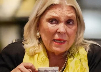 Varela: Carrió arremete contra la complicidad.