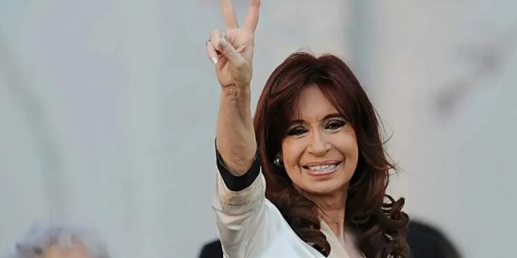 Cristina Kirchner: “Ley de segunda oportunidad” para el futuro del peronismo.