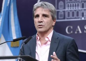 El lunes sin sobresaltos para el dólar, según Caputo