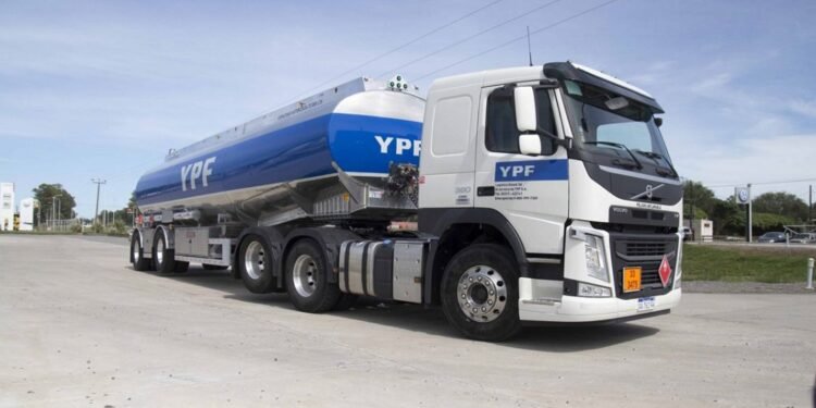 Aprobadas nuevas tarifas para YPF por el Gobierno.