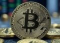 La Fed sacude a Bitcoin: Criptomoneda cae al inicio de noviembre.