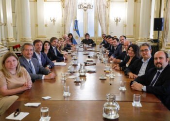 Nuevo Gabinete de Milei se encuentra en Rosada.