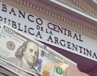El BCRA tiene margen: el dólar se aleja del techo de la banda.