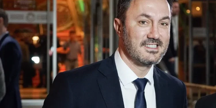 Luis Petri adelanta su función: apoyar al bloque, no liderarlo.