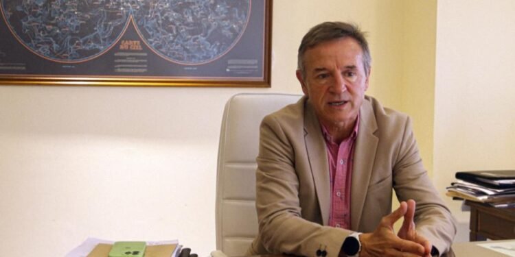 Ausencia de CGT en el debate de reforma laboral.