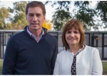 Cambio de mando en RENAPER: Bullrich le pasa la posta a Santilli con recado.