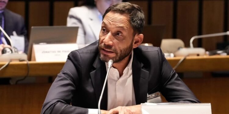 Polémica por $Libra: Ferraro habla de maniobras.