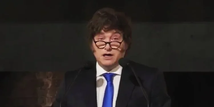 Congreso recibe la reforma laboral completa de Javier Milei.