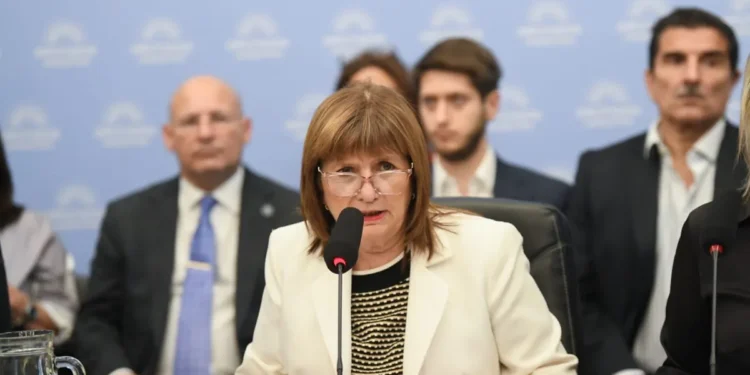 “Pagan” lo que “hacen”: La denuncia de Bullrich.