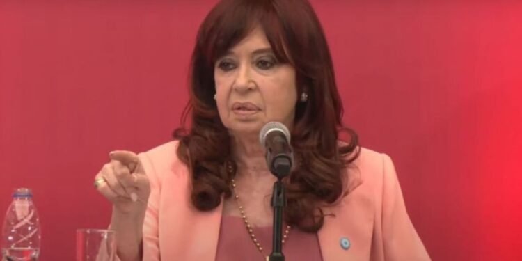 Internación de Cristina: hay nuevo parte con drenaje.