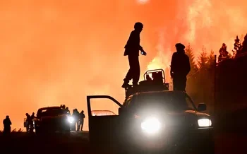 Chubut: Milei da las Gracias a los Bomberos.