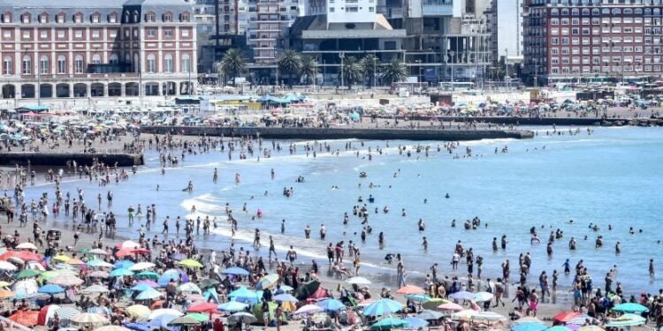 Menos viajes al exterior y una gran temporada.