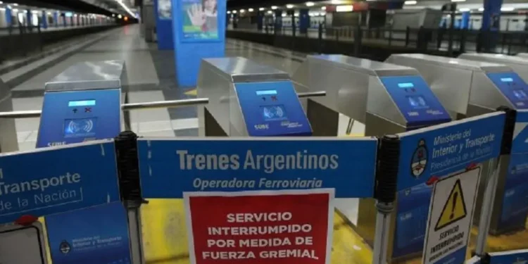 Última chance para frenar el paro de trenes: cumbre decisiva.
