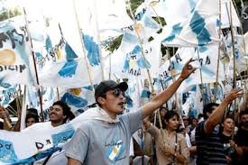 “No a la reforma laboral”: La Cámpora presentó proyecto que choca con Milei