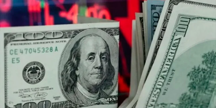 Dólar oficial: cuarta caída al hilo, se acerca a $1.400.