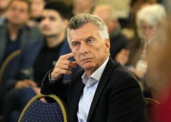 Reforma laboral: la reaparición de Macri con críticas.