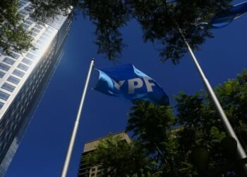 YPF: Demandantes persiguen cobrar US$16.000 millones a pesar de la pausa judicial en EE.UU.