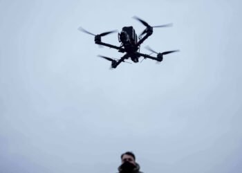 Ucrania destaca la capacidad de sus drones para atacar objetivos a miles de kilómetros de distancia