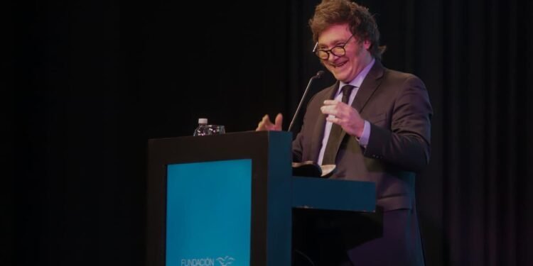 Milei defendió su estrategia económica y reiteró su crítica a la deuda: “Es profundamente inmoral”