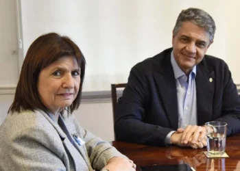 Tensión en la oposición: Jorge Macri abre la puerta a un pacto con LLA en CABA y desafía a Patricia Bullrich.