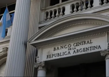 El Banco Central analiza el impacto de la desaceleración inflacionaria en la reducción de la pobreza durante la gestión Milei