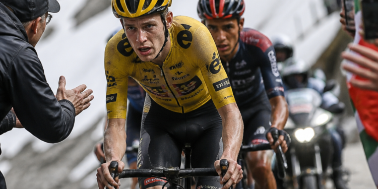 Giro de Italia EN VIVO HOY – Etapa 7: Jonas Vingegaard se alza como vencedor en Blockhaus, y Egan Bernal baja del top-10