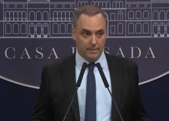 Manuel Adorni: “La custodia para los funcionarios y sus familias es un asunto de seguridad nacional”