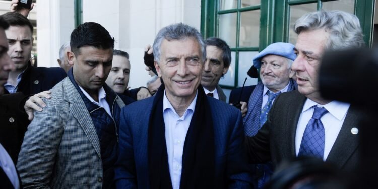 Mauricio Macri intensifica su gira para fortalecer al PRO con un acto en Santa Fe y reunión con Pullaro
