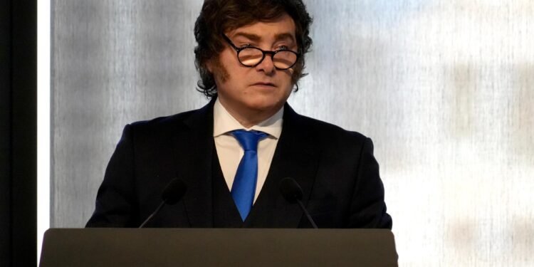 Javier Milei y sus decisiones en tiempo real: La Cámara de Diputados aprueba el ‘Súper RIGI’ y el Senado debate en el marco del caso Adorni