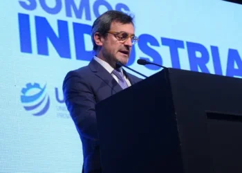 La industria, un pilar contra la inflación según el presidente de la UIA