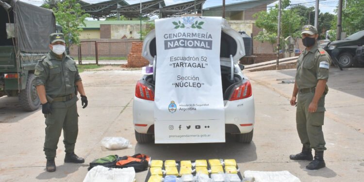Detención de una médica de Gendarmería y una cosmetóloga con 70 kilos de cocaína: el insólito motivo que llevó a su captura