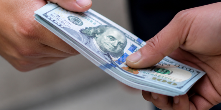 Cotización del dólar blue al 16 de junio: valores y diferencias