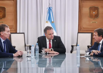 El Gobierno reestructura su estrategia federal ante desafíos legislativos