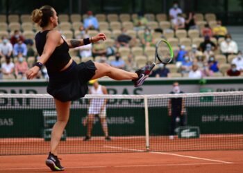 Aryna Sabalenka, la número uno del mundo, queda eliminada en los cuartos de final de Roland Garros