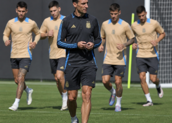El primer entrenamiento de la Selección en la previa a la semifinal frente a Inglaterra: las opciones que analiza Scaloni