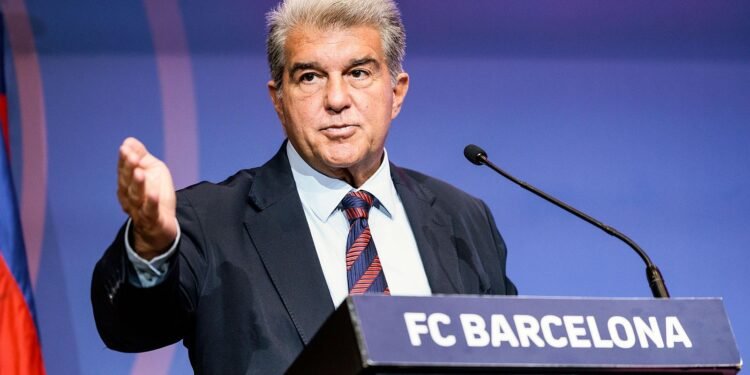 Laporta: la oferta por Julián Álvarez tiene un tiempo limitado