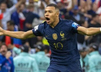 Intensa confrontación entre Mbappé y una senadora paraguaya por comentarios racistas