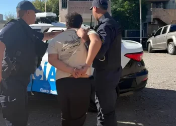 Dictan prisión preventiva a hombre por golpear y abusar de su pareja tras revisar su celular