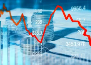 El riesgo país supera los 440 puntos y las acciones cierran en baja