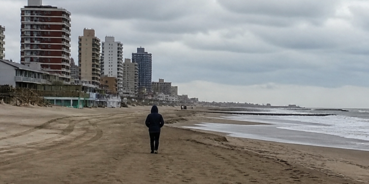 Impacto del Mundial, el frío y la baja en el consumo en el turismo de la Costa